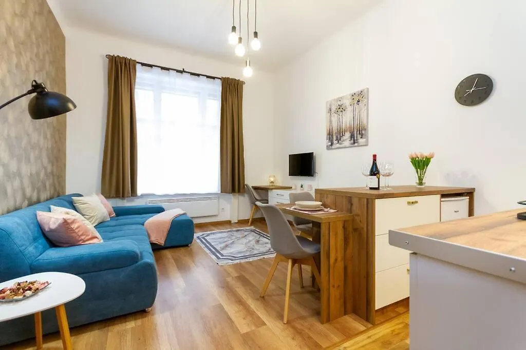 Luxe Haven On Lonyay By Newave Apartments Budapest
