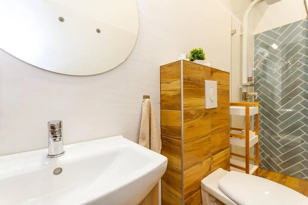 Luxe Haven On Lonyay By Newave Apartments Budapest