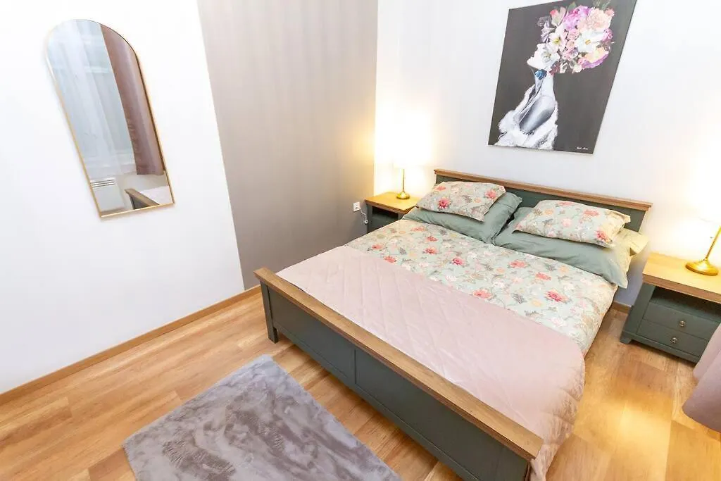 Luxe Haven On Lonyay By Newave Apartments Budapest