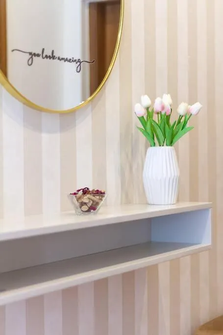 Luxe Haven On Lonyay By Newave Apartments Budapest Hungary