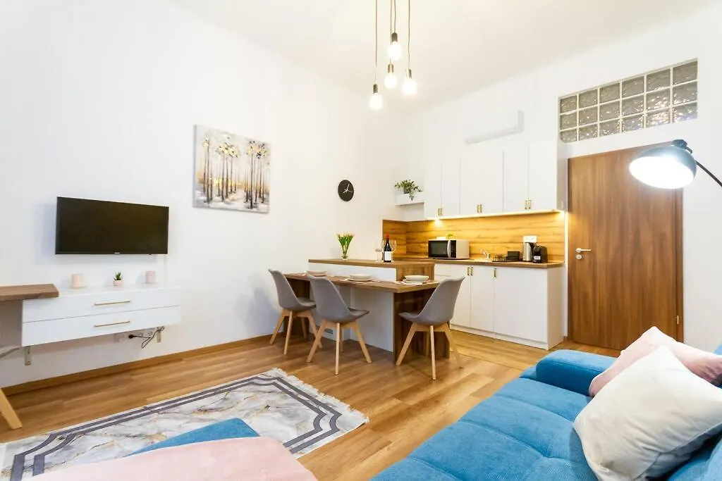 Luxe Haven On Lonyay By Newave Apartments Budapest